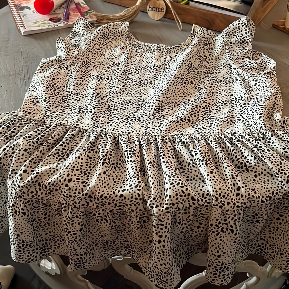 Super cute blouse shirt